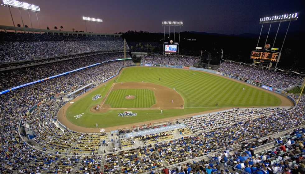 Padres' Power Surge Leads to Victory Against Dodgers